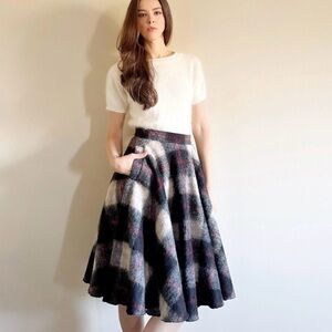 D&G Wool Plaid Skirt – Designer Fall Circle Skirt